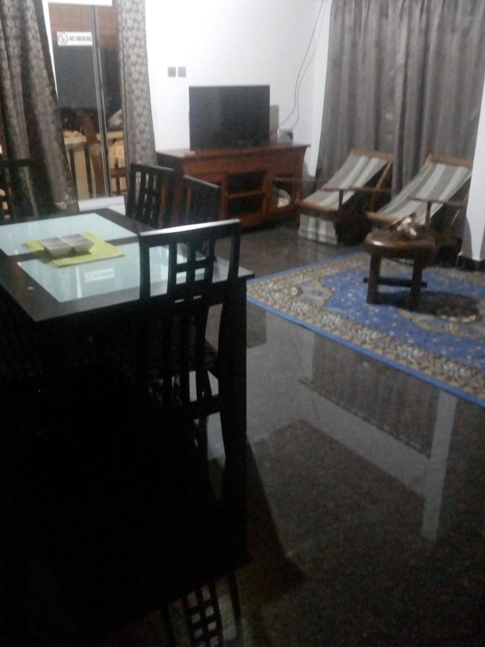 Corner Bay Apartments Beau Vallon,Mahe วิกตอเรีย ภายนอก รูปภาพ